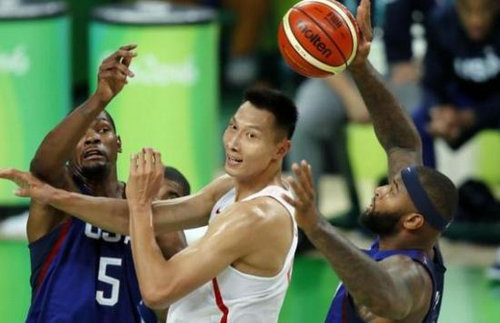 NBA最新动态速递，赛场内外的最新消息