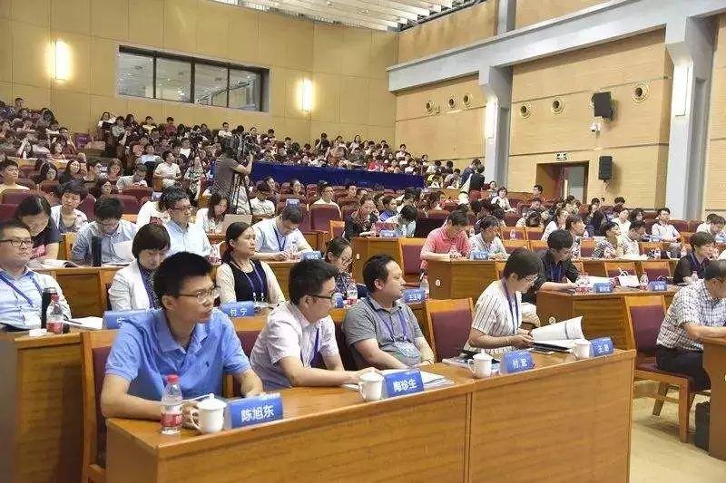 最新财经信息获取与分析步骤指南详解