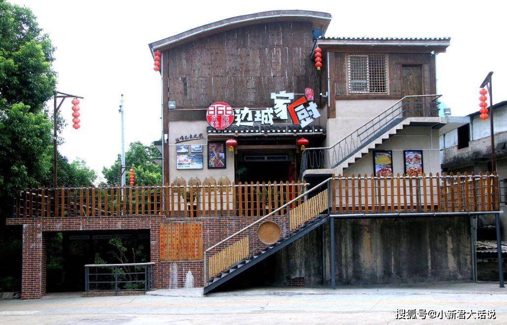 三峡隐秘小巷魅力下的独特小店故事，疫情下的三峡特色小吃店经历