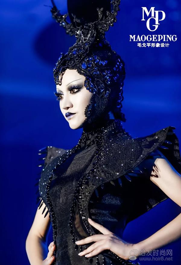 毛戈平最新动态，时尚先锋与美妆新潮的融合创新