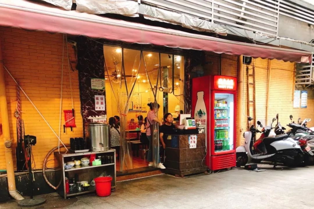 UCF最新特色小店揭秘，小巷深处的独特风味，不容错过的探索之旅